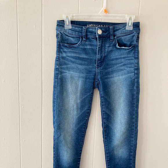 SOLD American eagle super stretch jeans size 2 - Picture 3 of 8